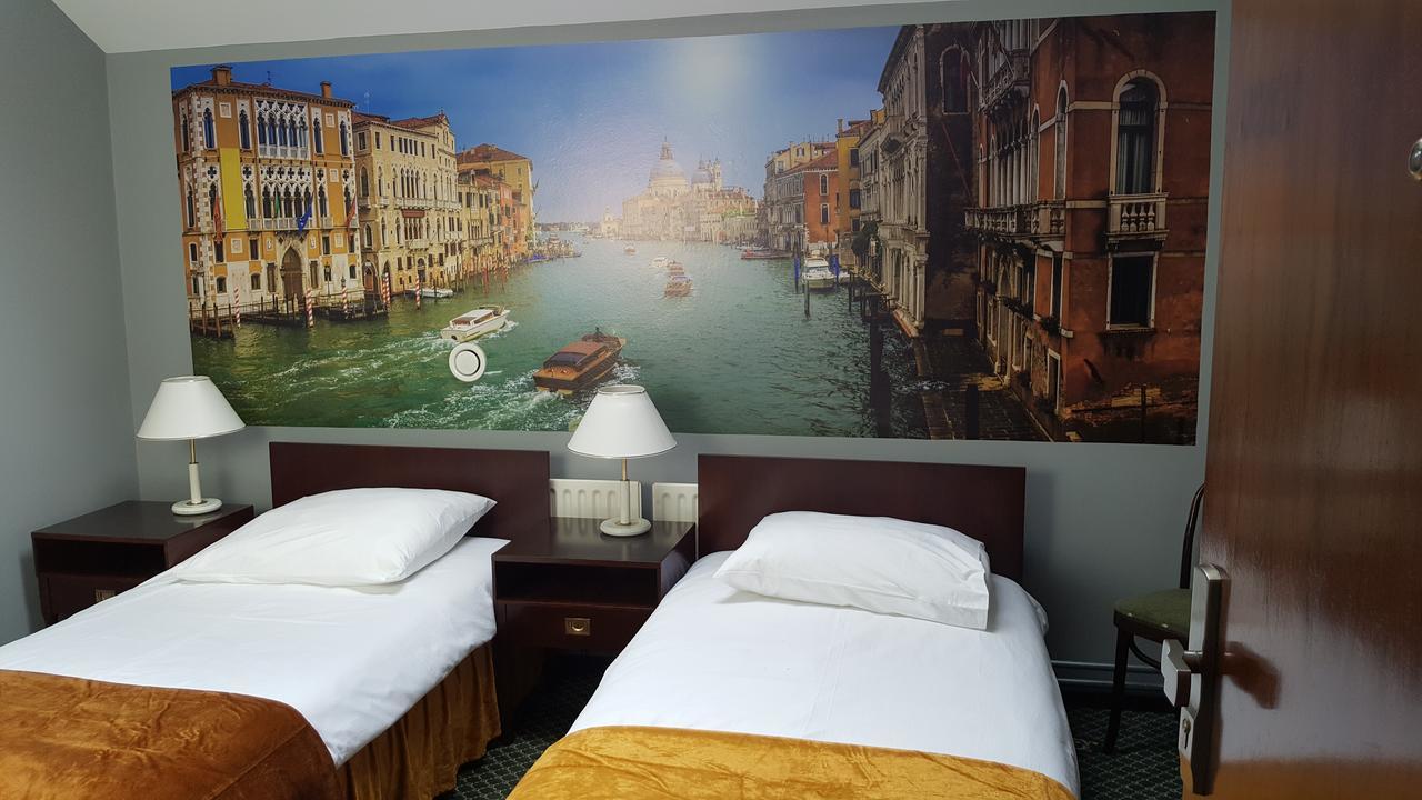 Hotel Restauracja Pustelnik Wisla Mala エクステリア 写真